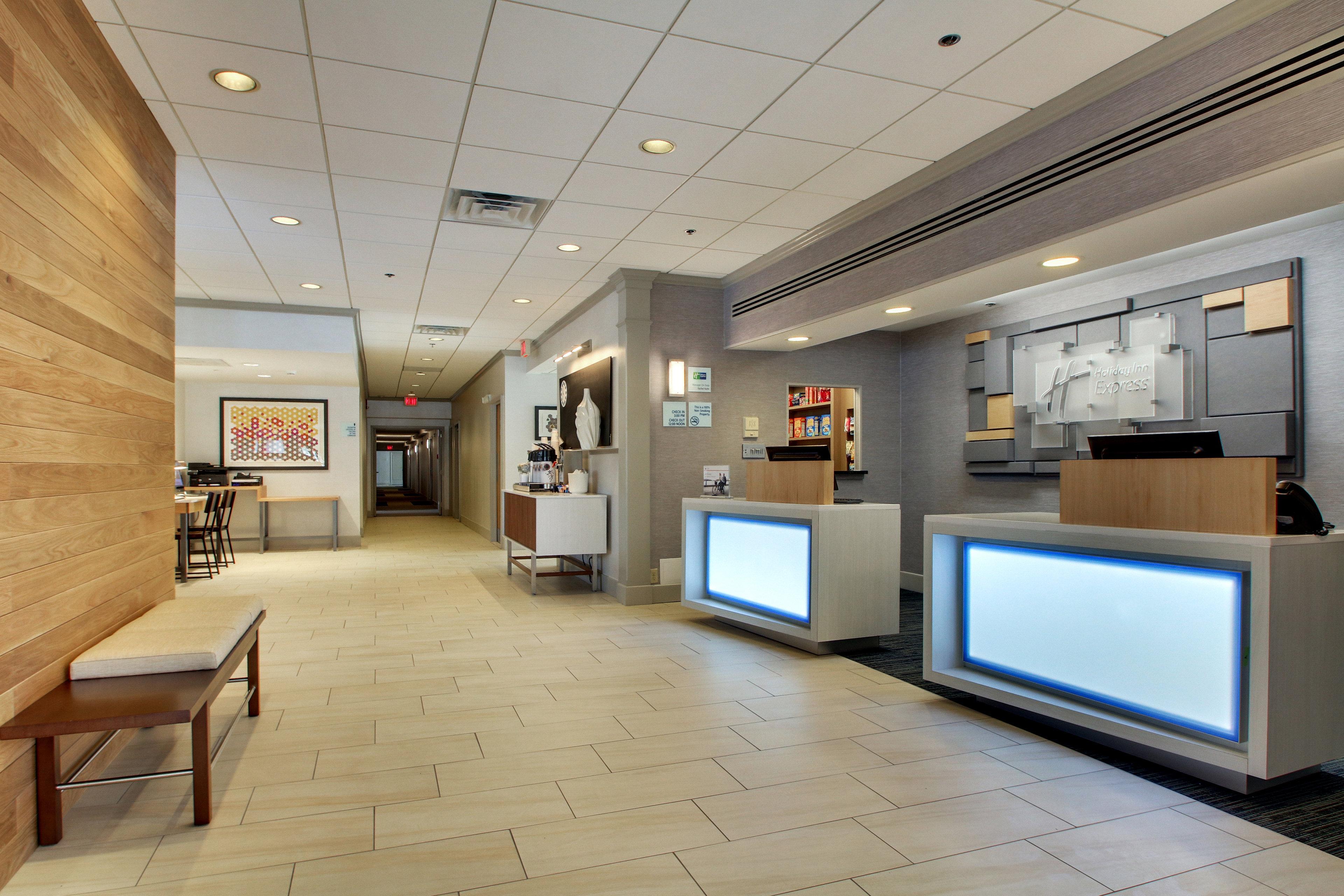 Holiday Inn Express Poughkeepsie By Ihg Exterior foto
