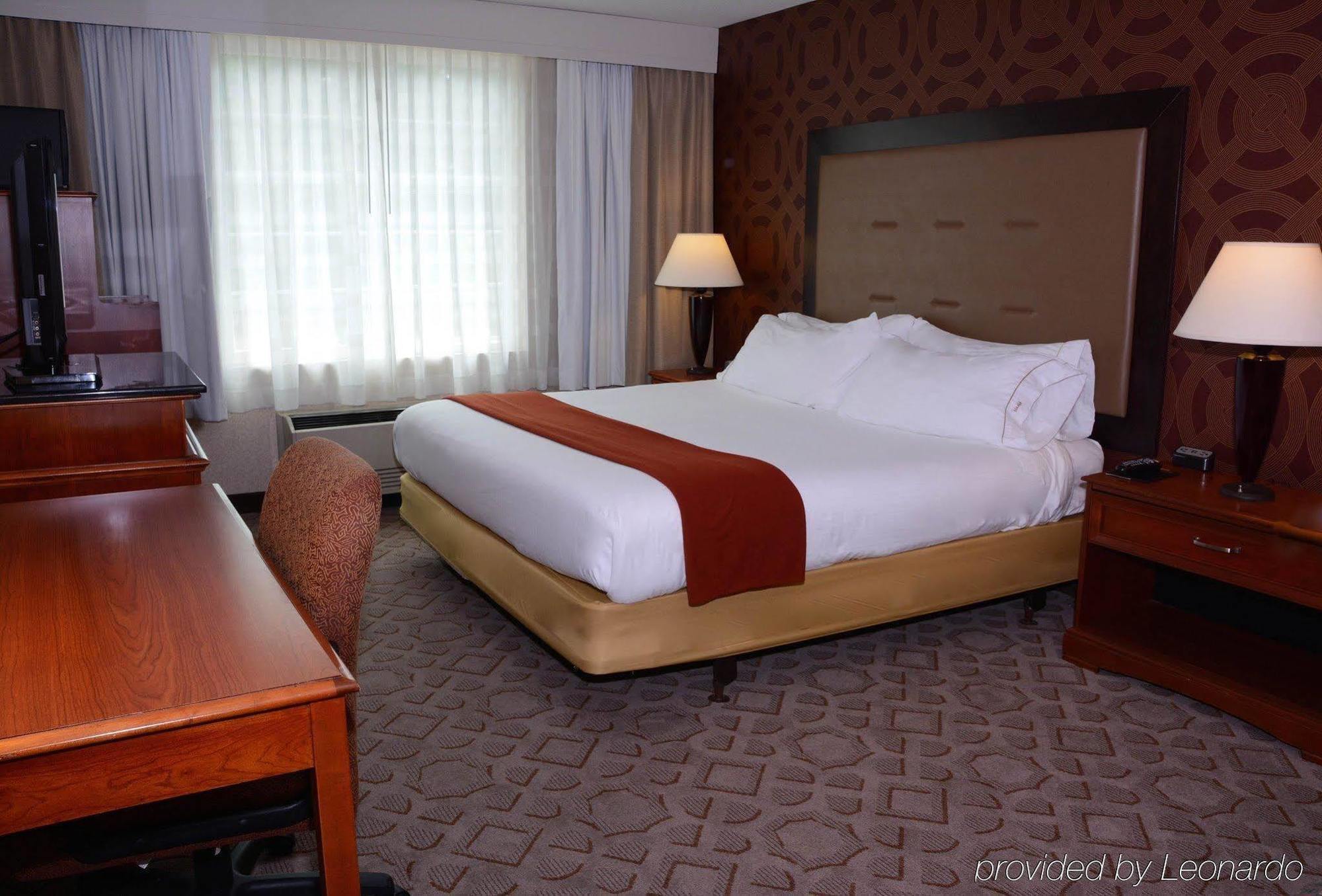 Holiday Inn Express Poughkeepsie By Ihg Exterior foto